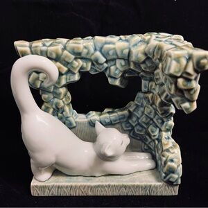 Lladro “Kitten-Natural Frames”-(New in Box)-Retired